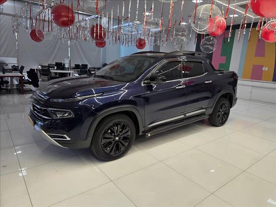 FIAT TORO 2.0 16V TURBO DIESEL VOLCANO 4WD AT9 FIAT TORO 2.0 16V TURBO DIESEL VOLCANO 4WD AT9